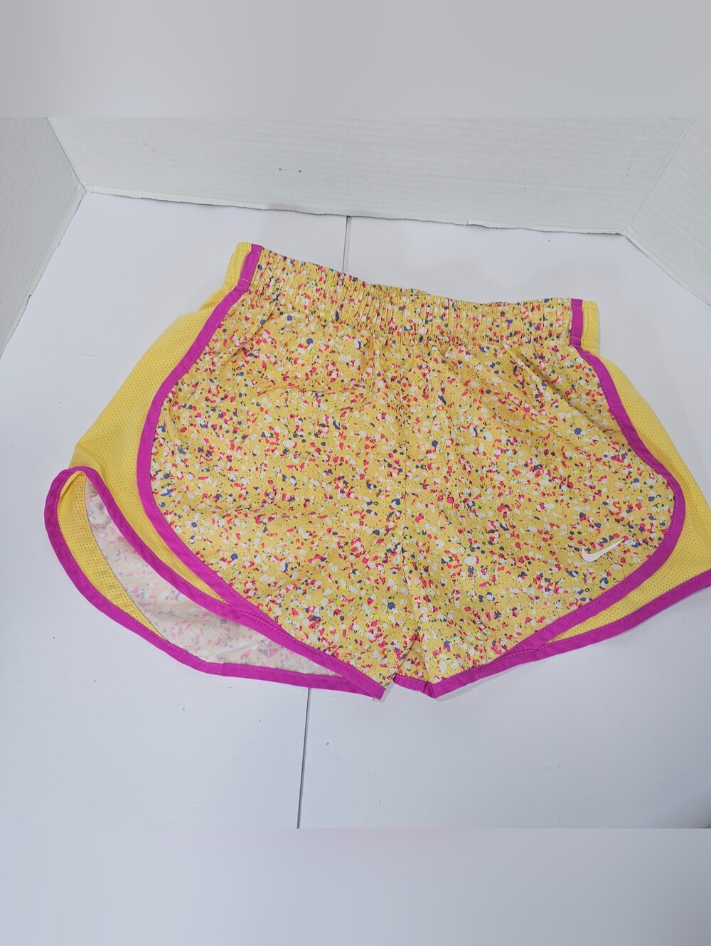 Yellow Floral Print Women's Athletic Nike Shorts with Pink Trim Sz XS
